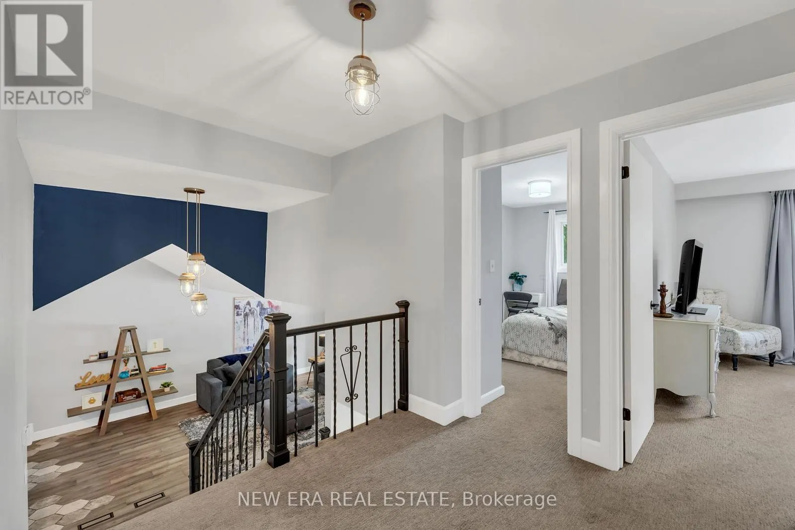 8 RAVENSDALE ROAD
