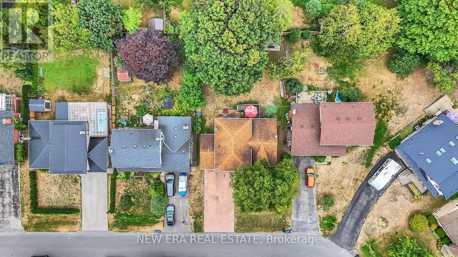 8 RAVENSDALE ROAD
