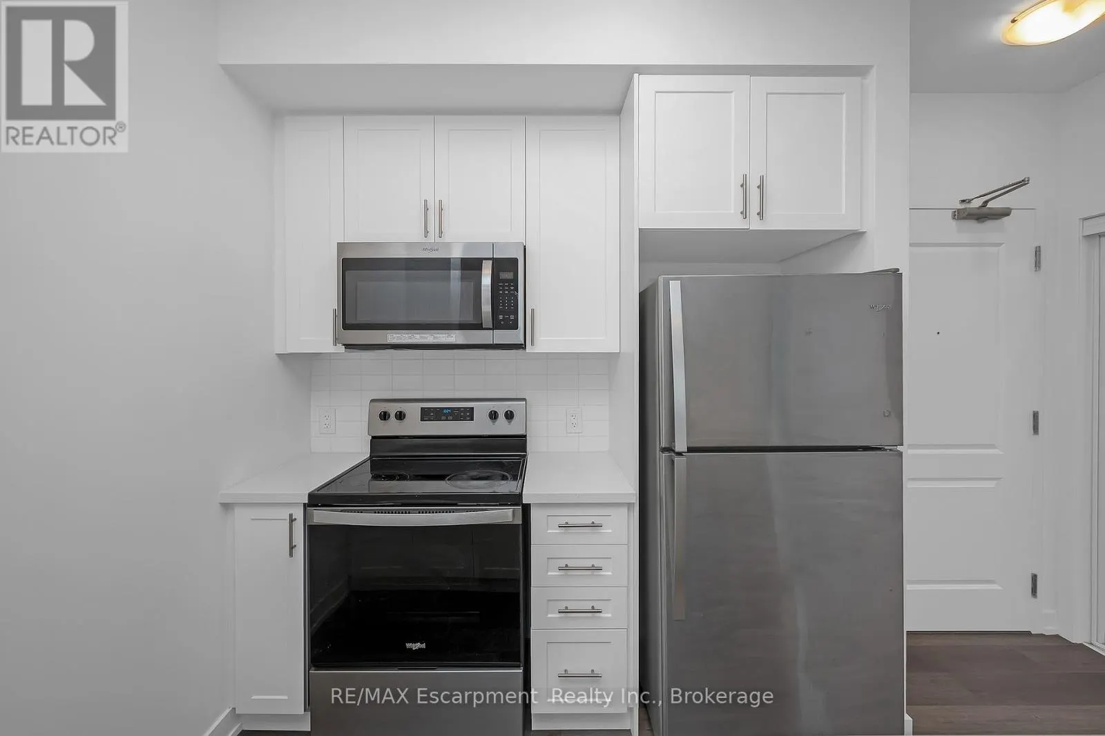 514 - 470 DUNDAS STREET E, #514