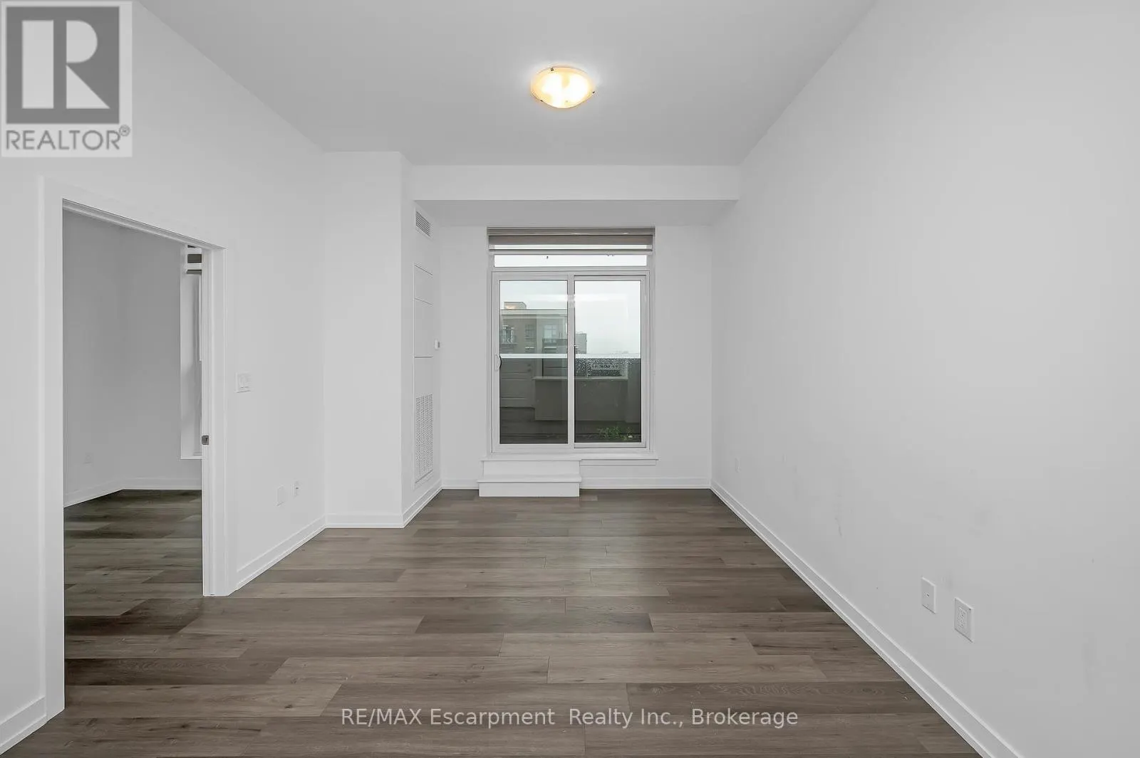 514 - 470 DUNDAS STREET E, #514