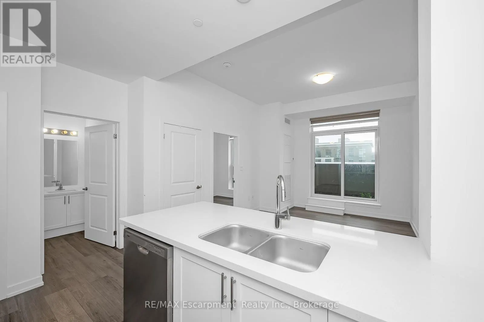 514 - 470 DUNDAS STREET E, #514