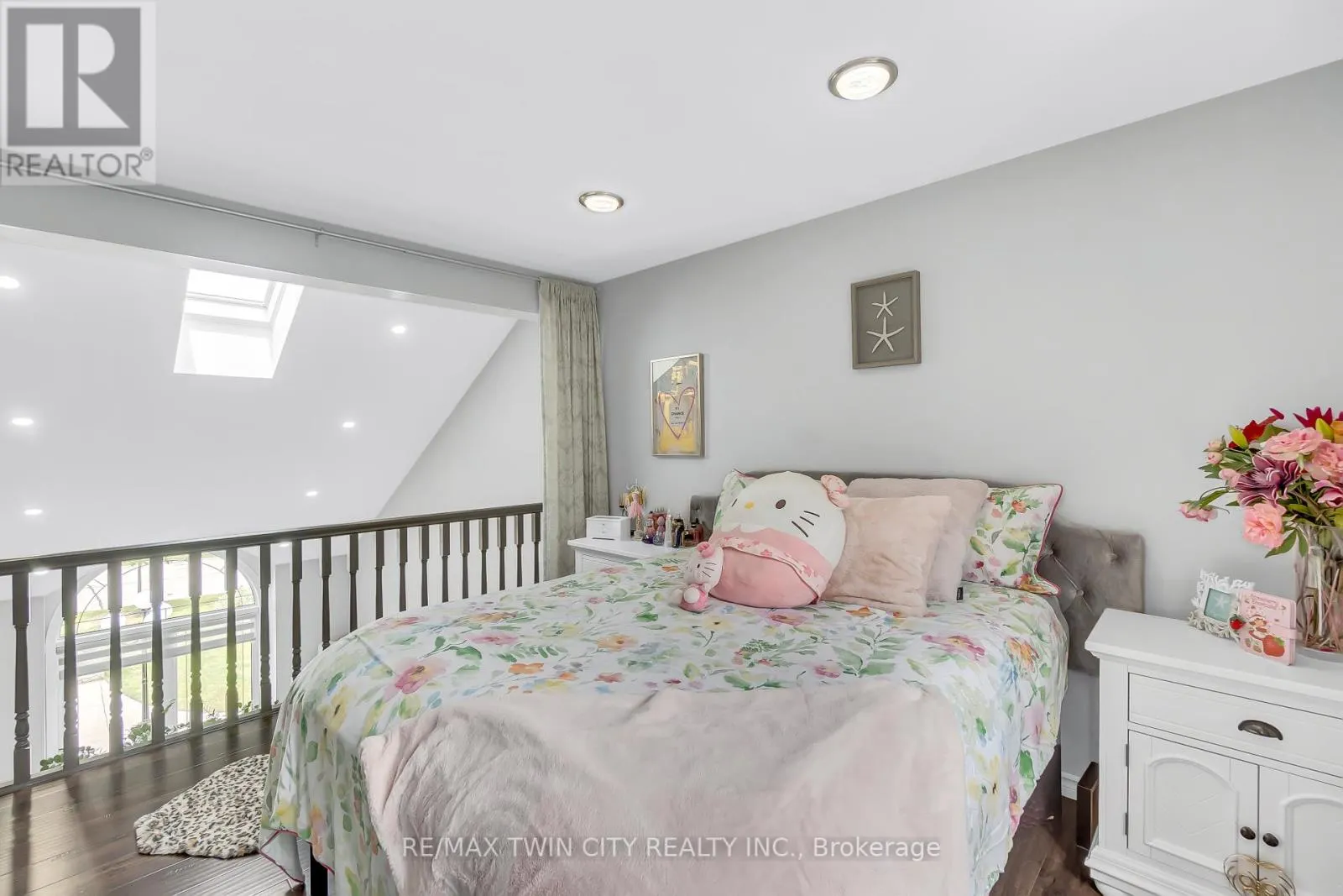 107 CHANDOS DRIVE