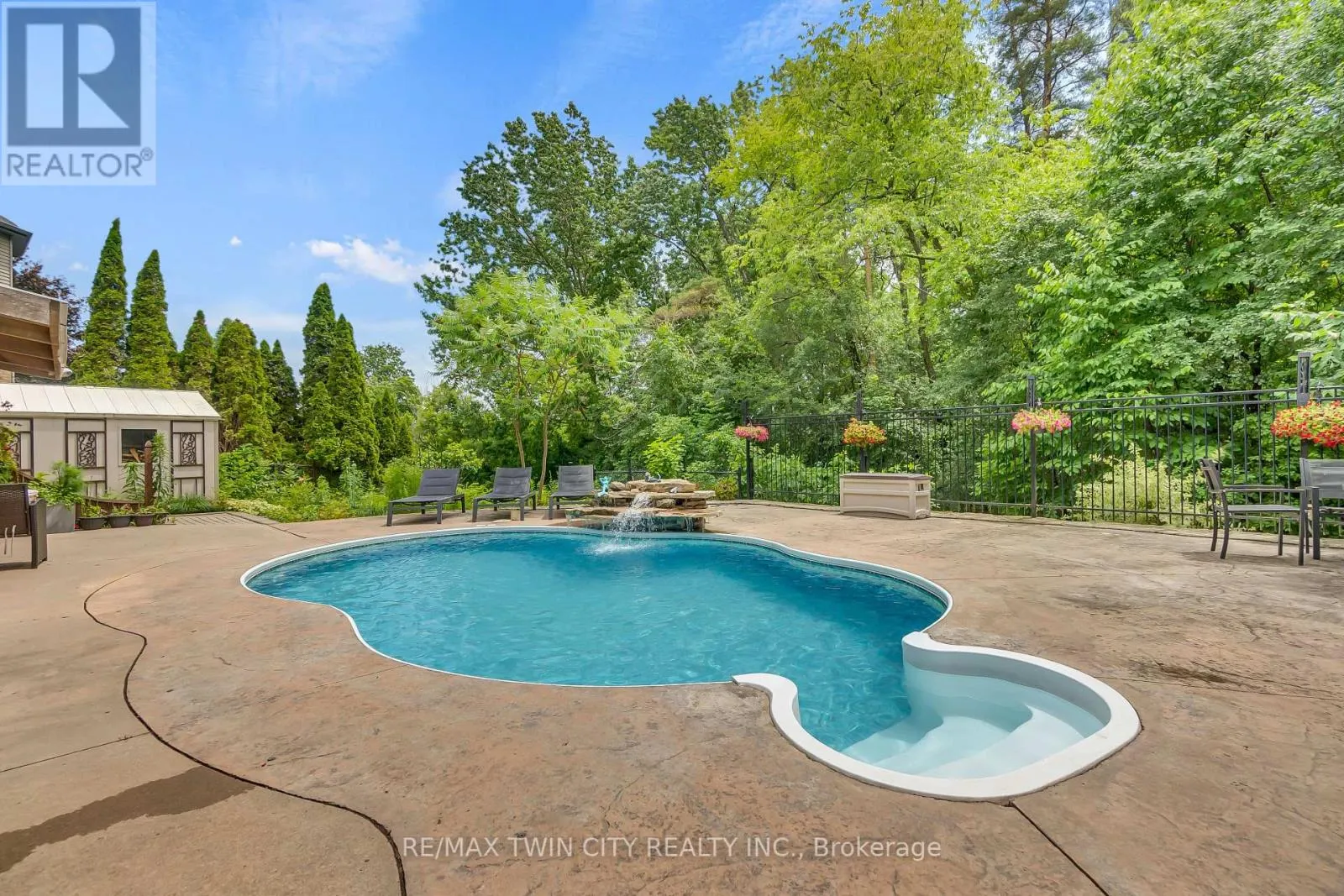 107 CHANDOS DRIVE