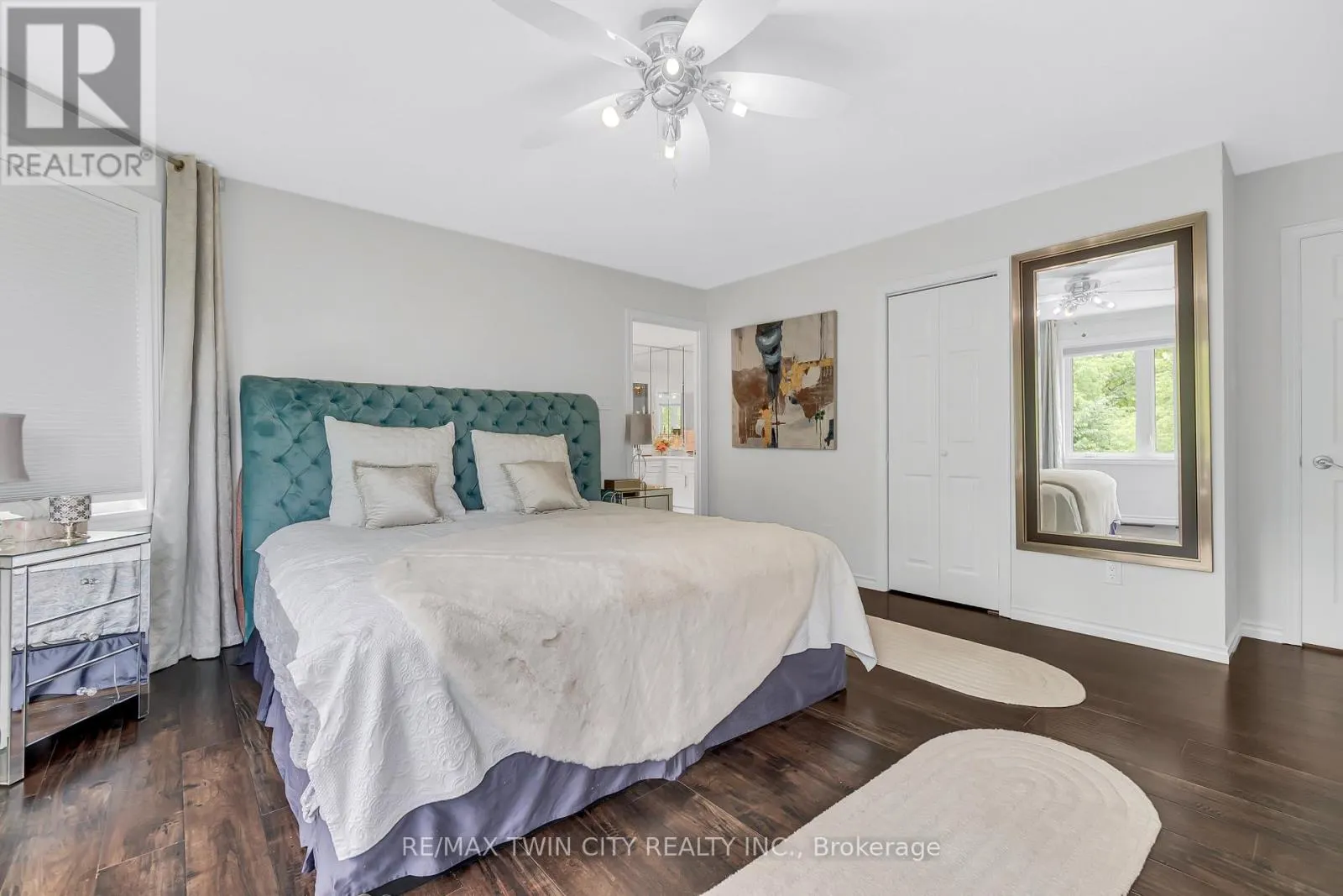 107 CHANDOS DRIVE