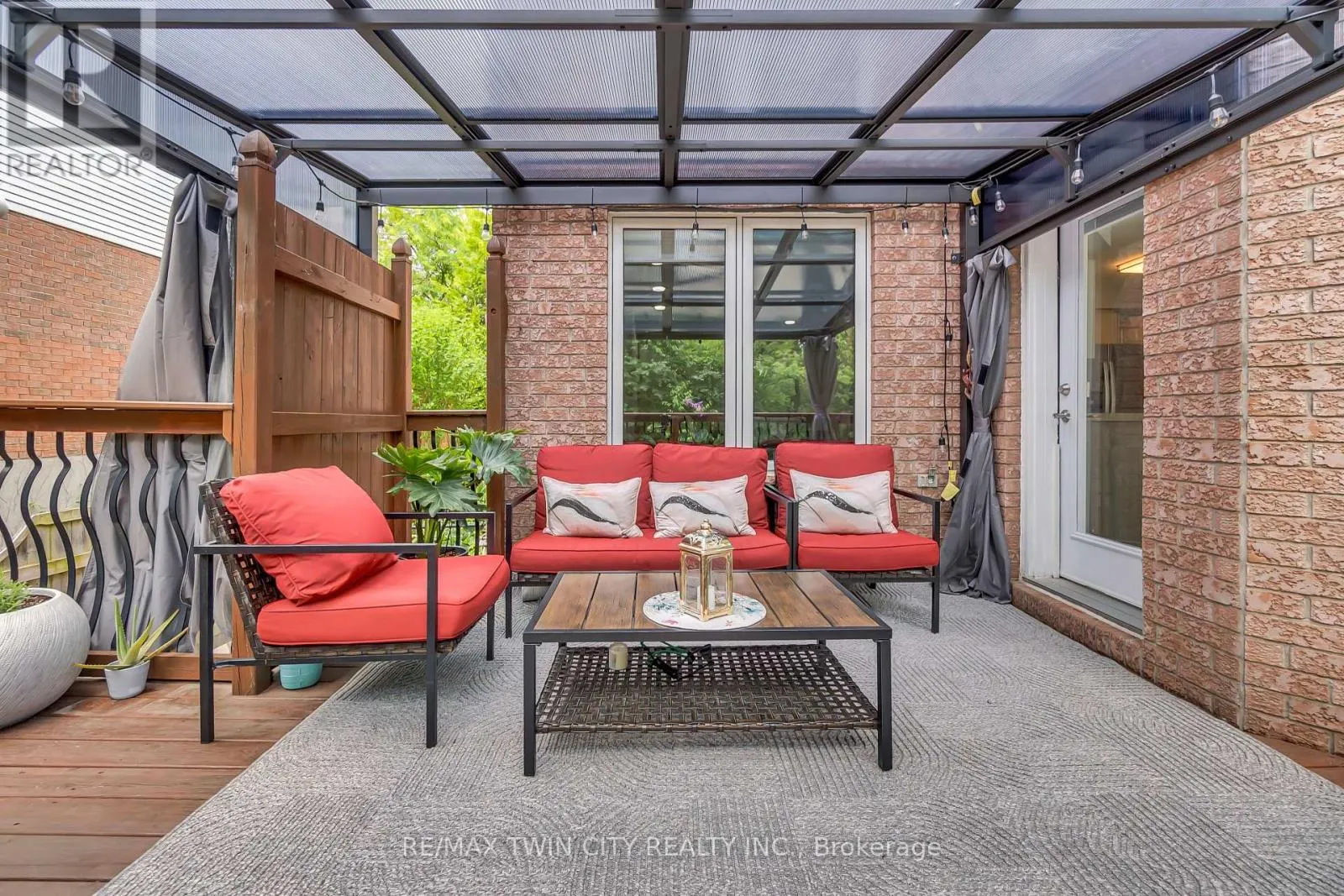 107 CHANDOS DRIVE
