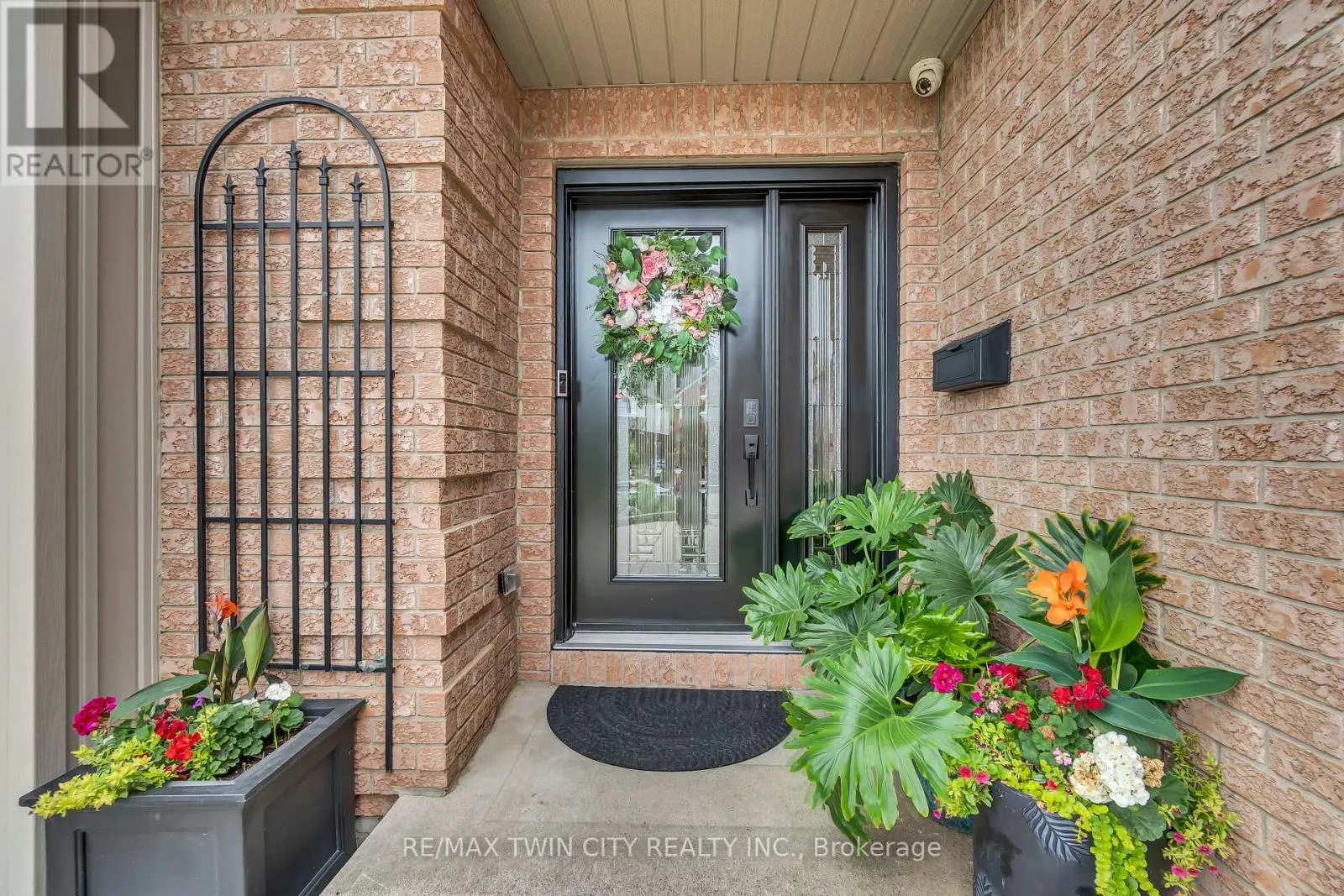 107 CHANDOS DRIVE