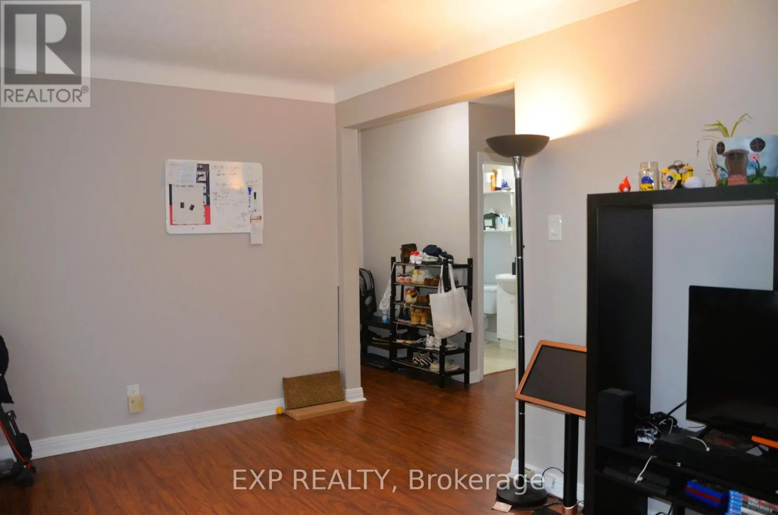 2 - 42 LAVERGNE ST STREET E
