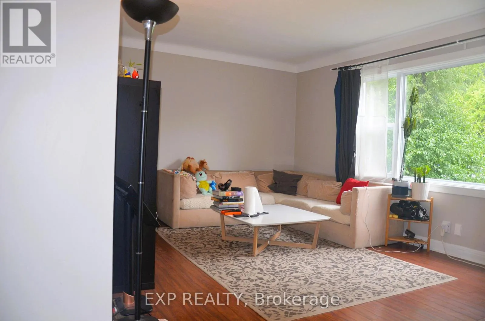 2 - 42 LAVERGNE ST STREET E