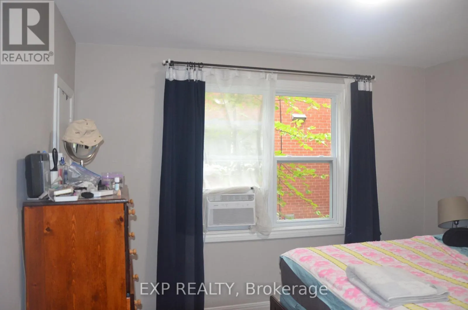 2 - 42 LAVERGNE ST STREET E