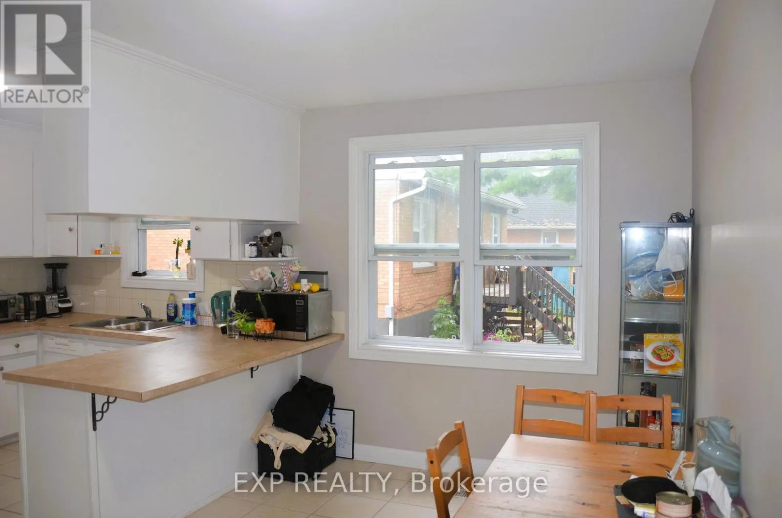 2 - 42 LAVERGNE ST STREET E
