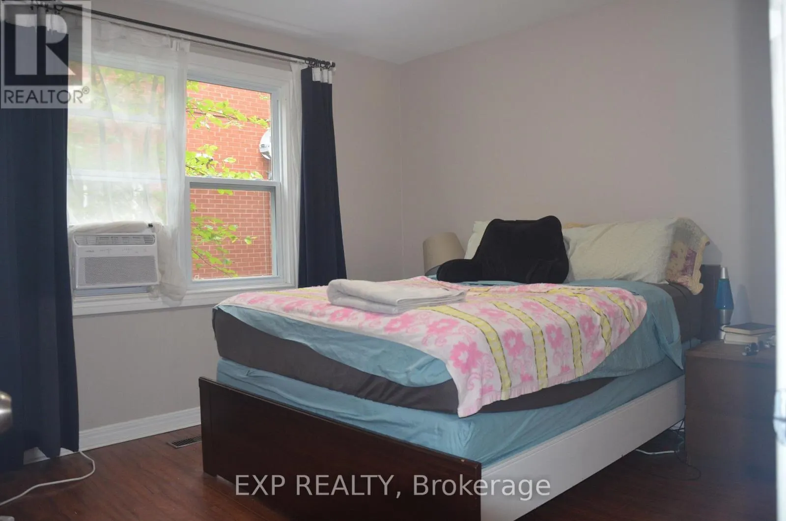 2 - 42 LAVERGNE ST STREET E