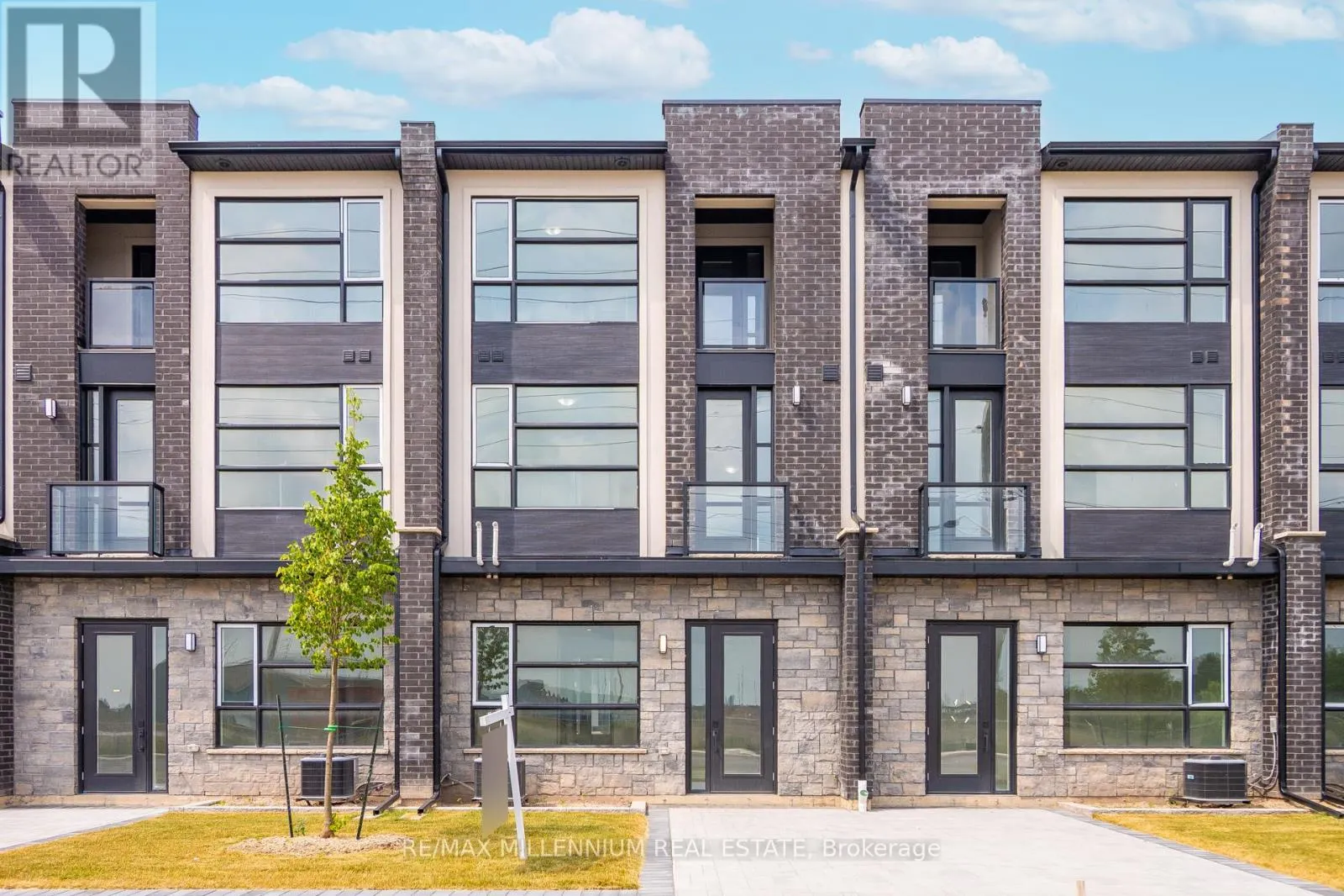 21 WARREN TRAIL