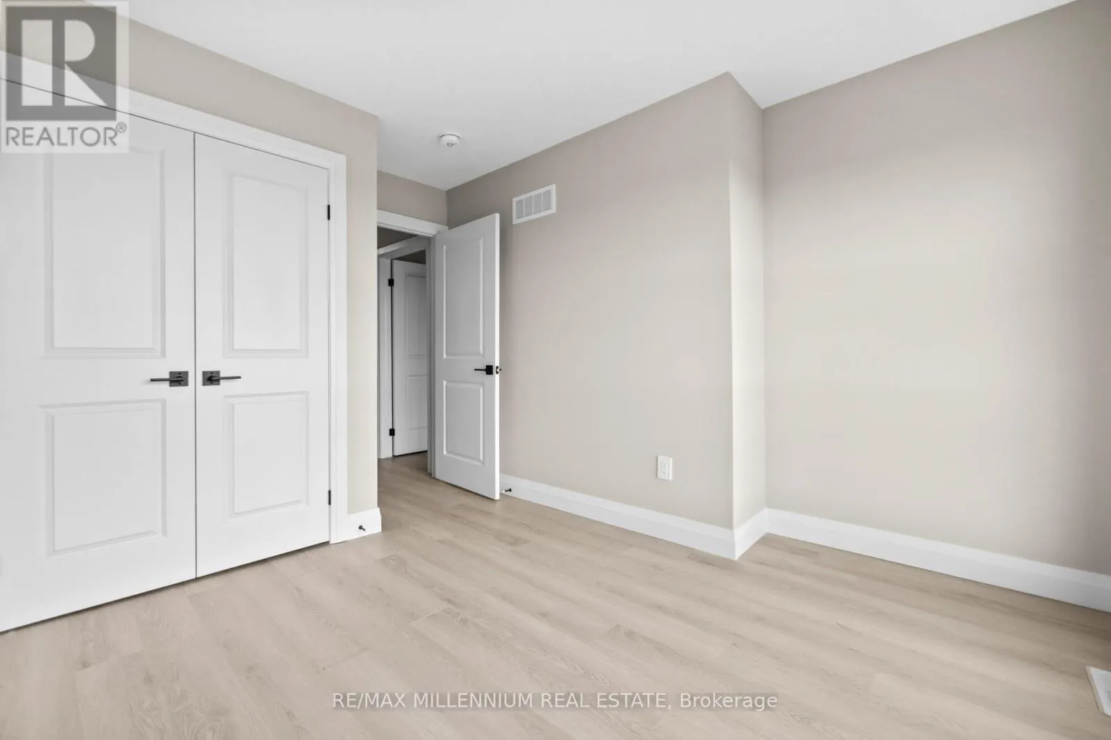 21 WARREN TRAIL