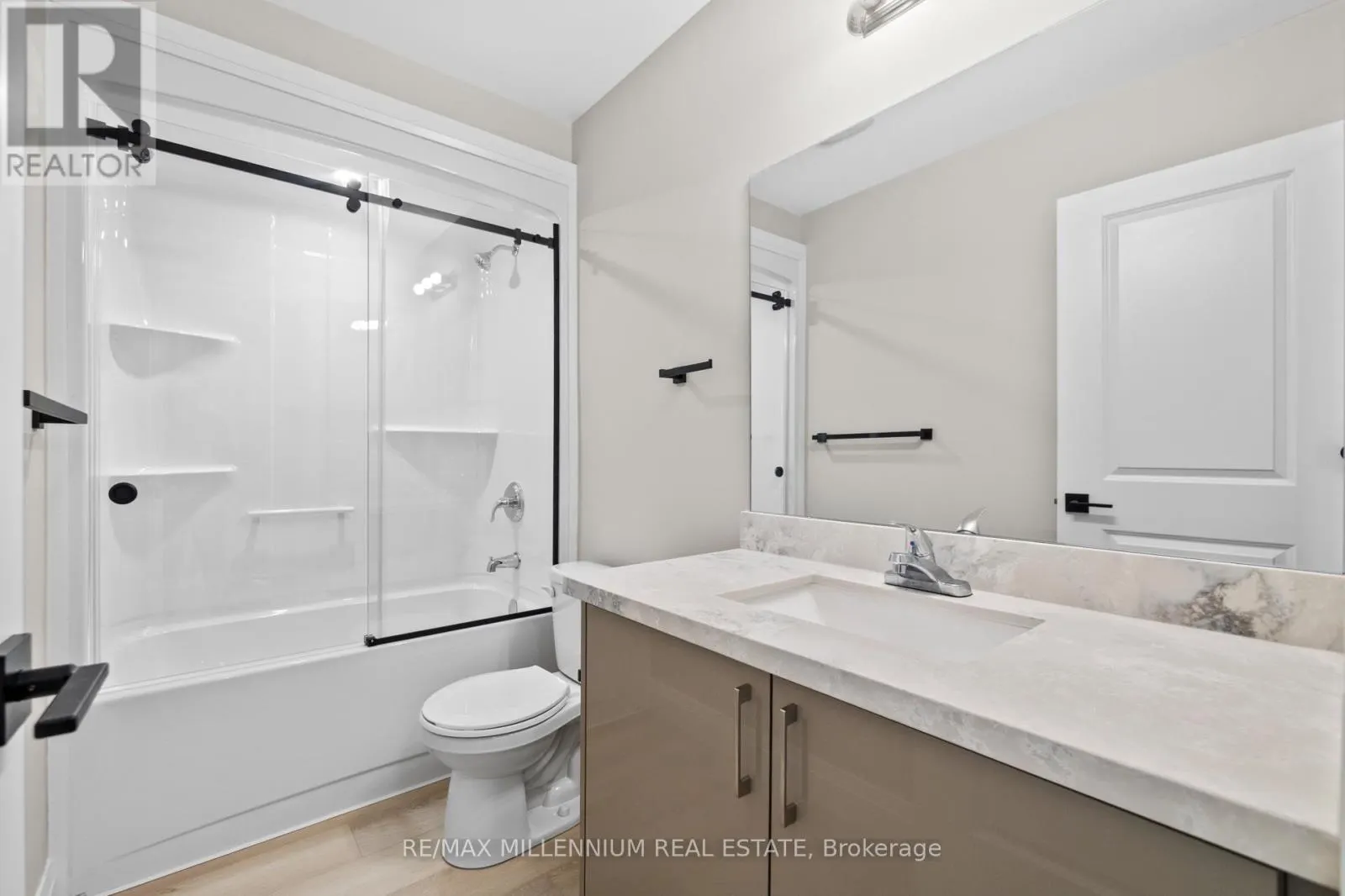 21 WARREN TRAIL
