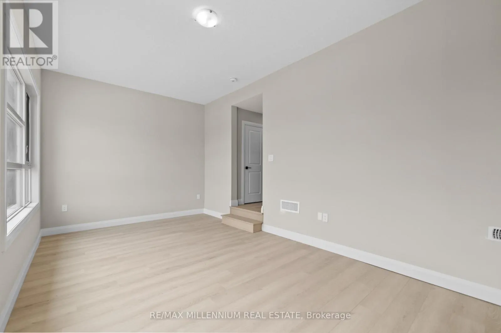 21 WARREN TRAIL