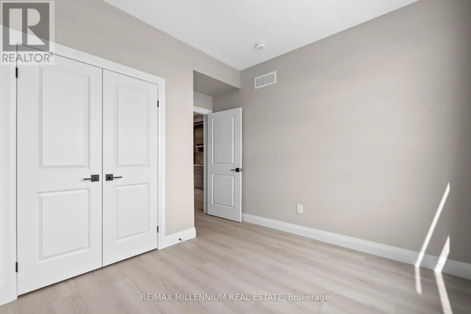21 WARREN TRAIL