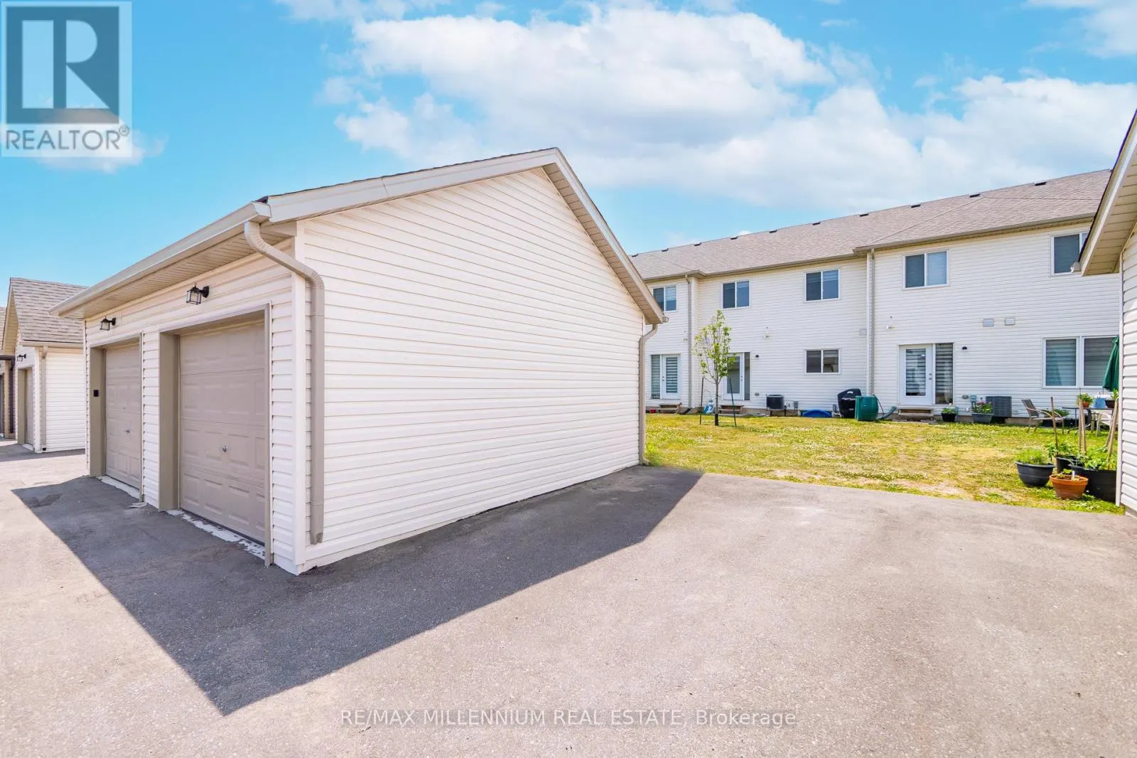 19 PERENACK AVENUE