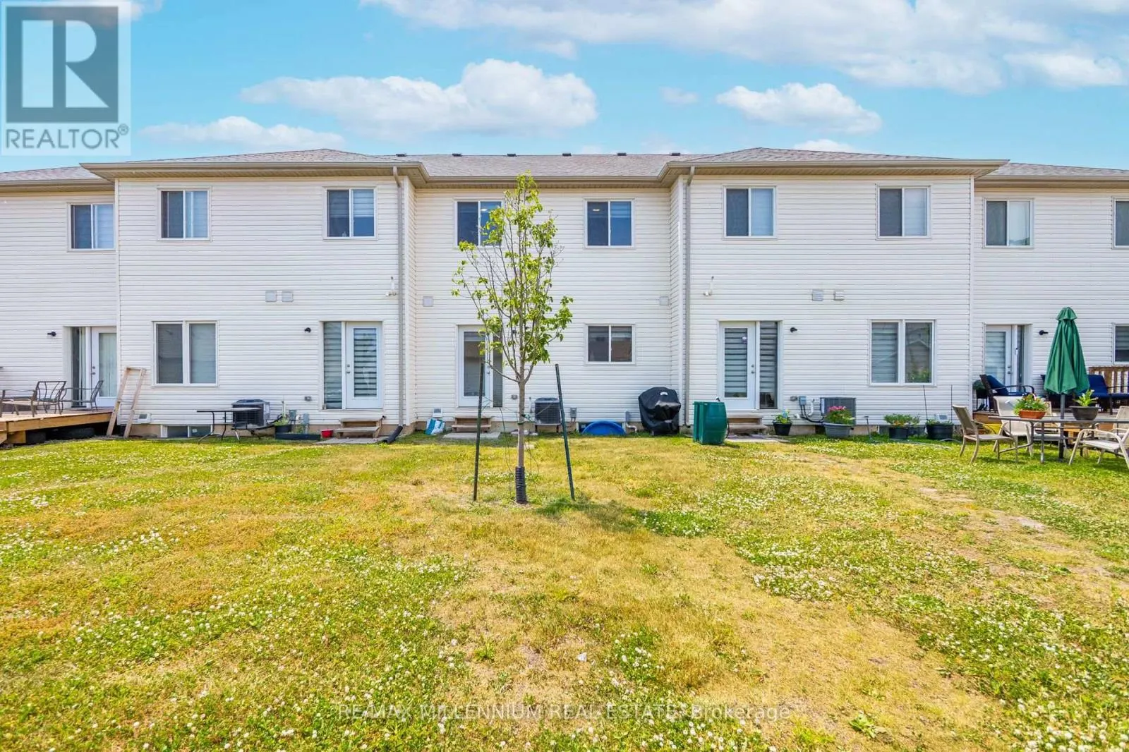 19 PERENACK AVENUE