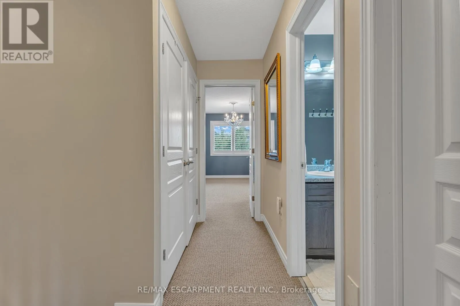 72 DODMAN CRESCENT