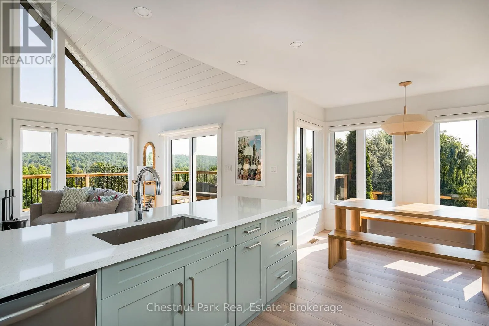 36 MOUNTAINVIEW ROAD