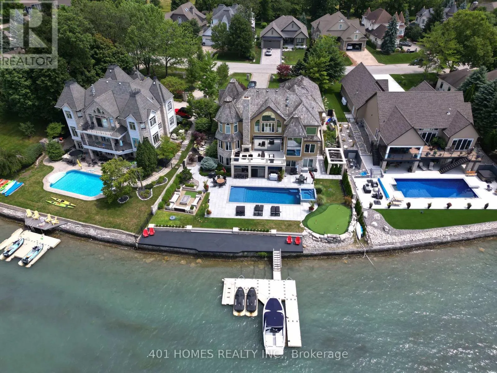 261 CRYSTAL BAY DRIVE E