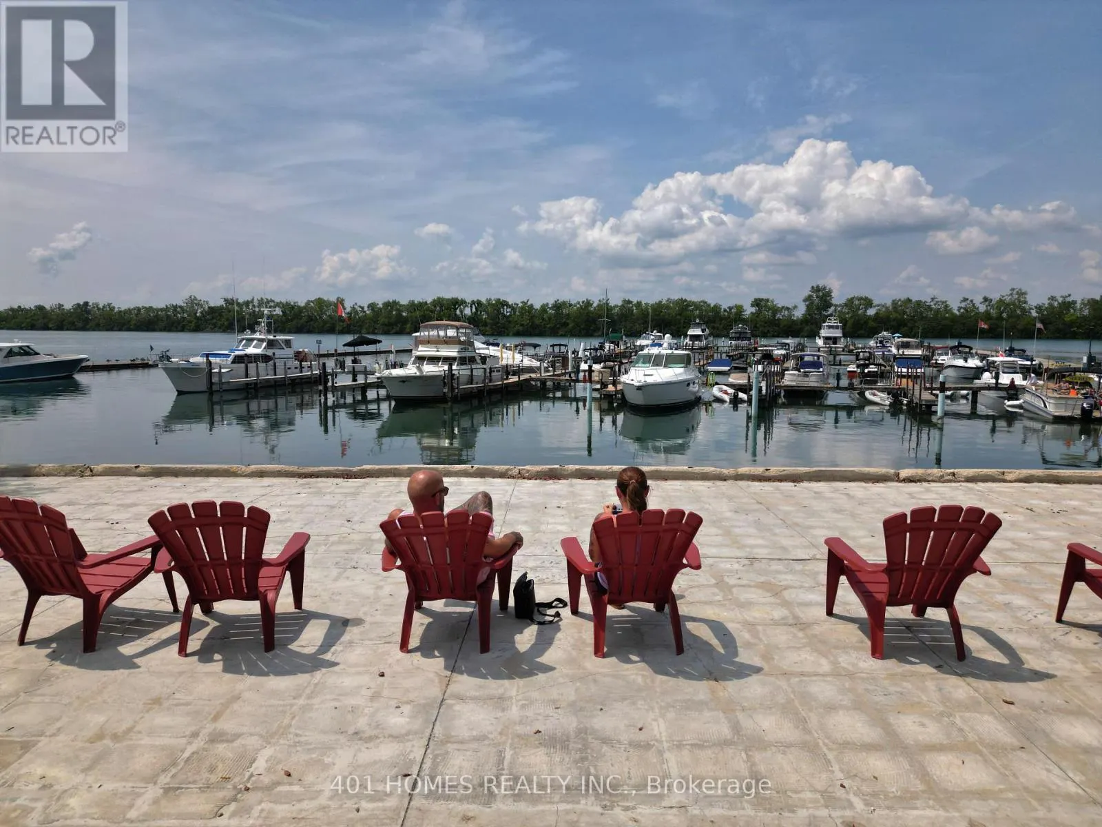 261 CRYSTAL BAY DRIVE E