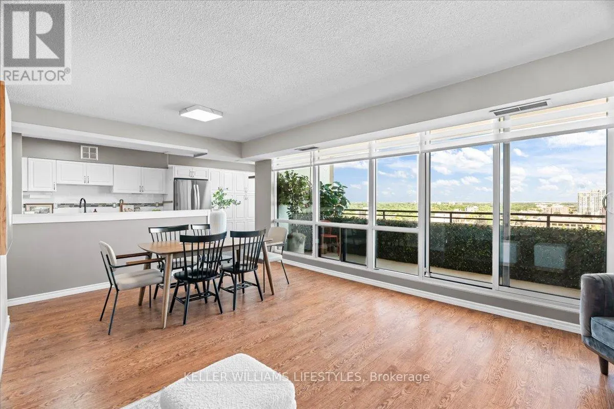 1601 - 389 DUNDAS STREET, #1601