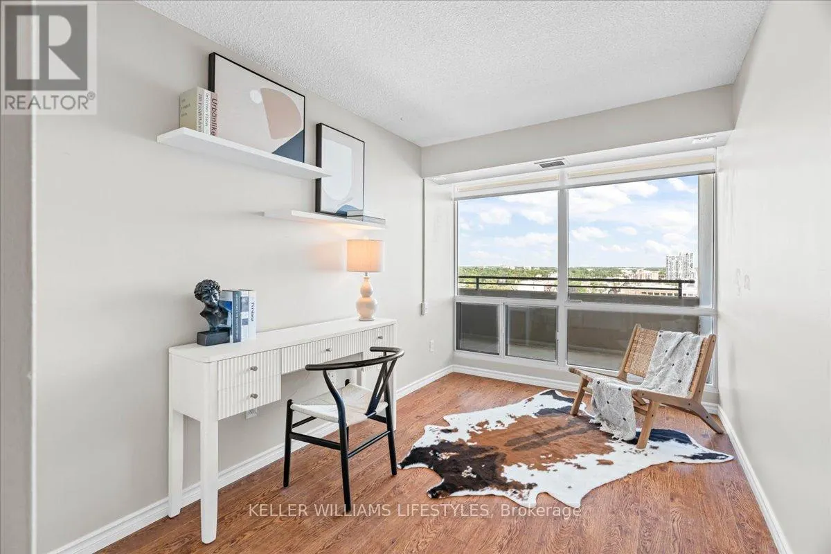 1601 - 389 DUNDAS STREET, #1601