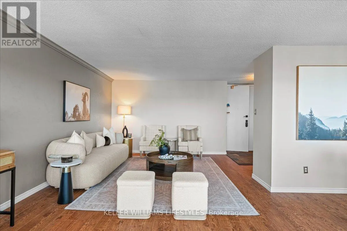 1601 - 389 DUNDAS STREET, #1601