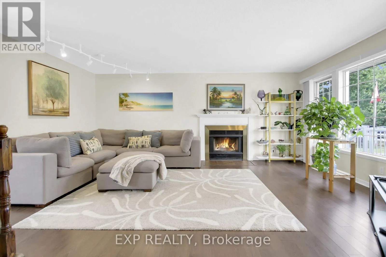 6454 WATERBURY LANE