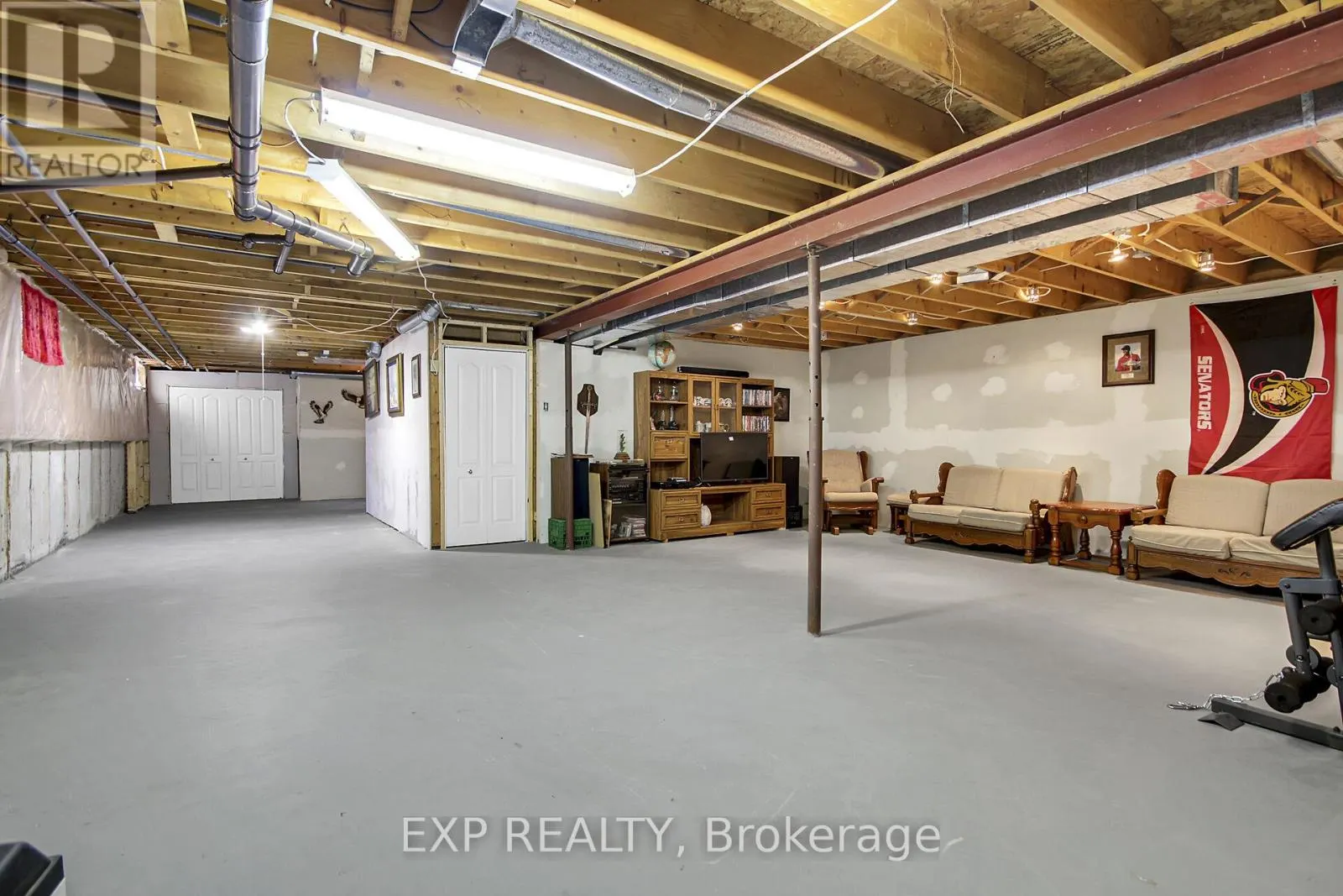 6454 WATERBURY LANE