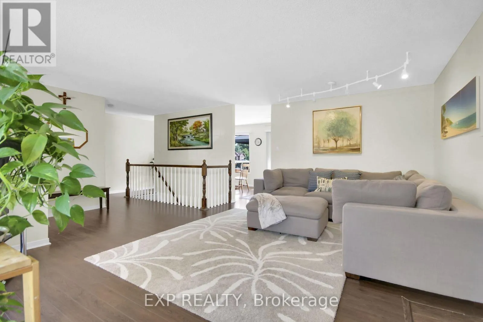 6454 WATERBURY LANE