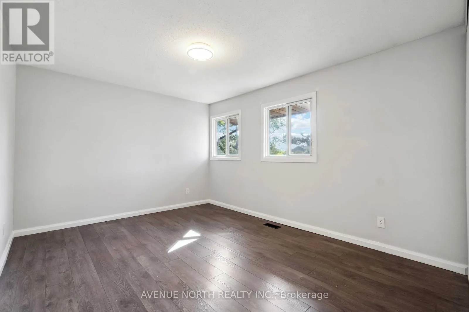 7 - 3089 QUAIL DRIVE