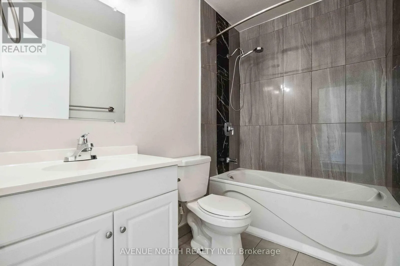 7 - 3089 QUAIL DRIVE