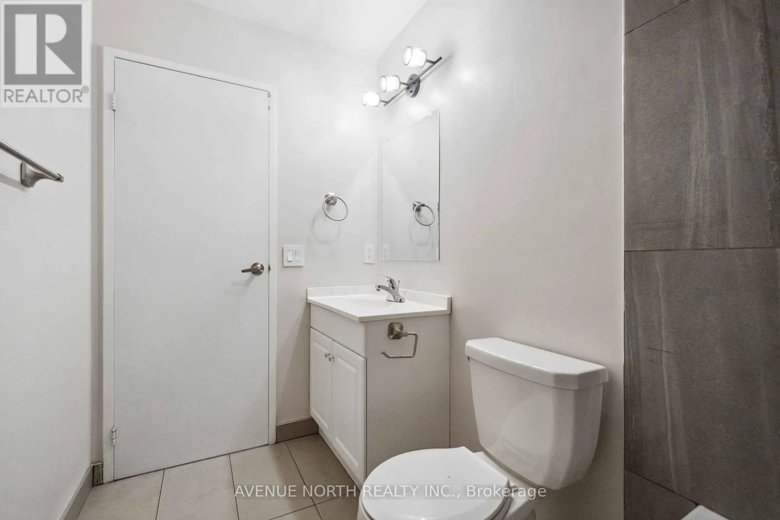 7 - 3089 QUAIL DRIVE