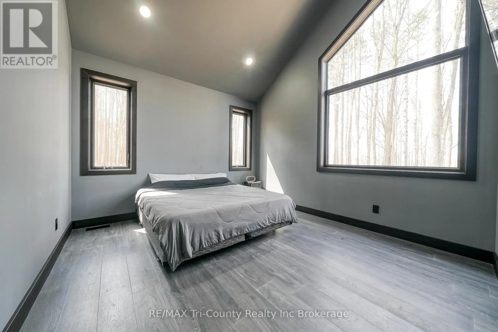 1498 12TH CONCESSION ROAD
