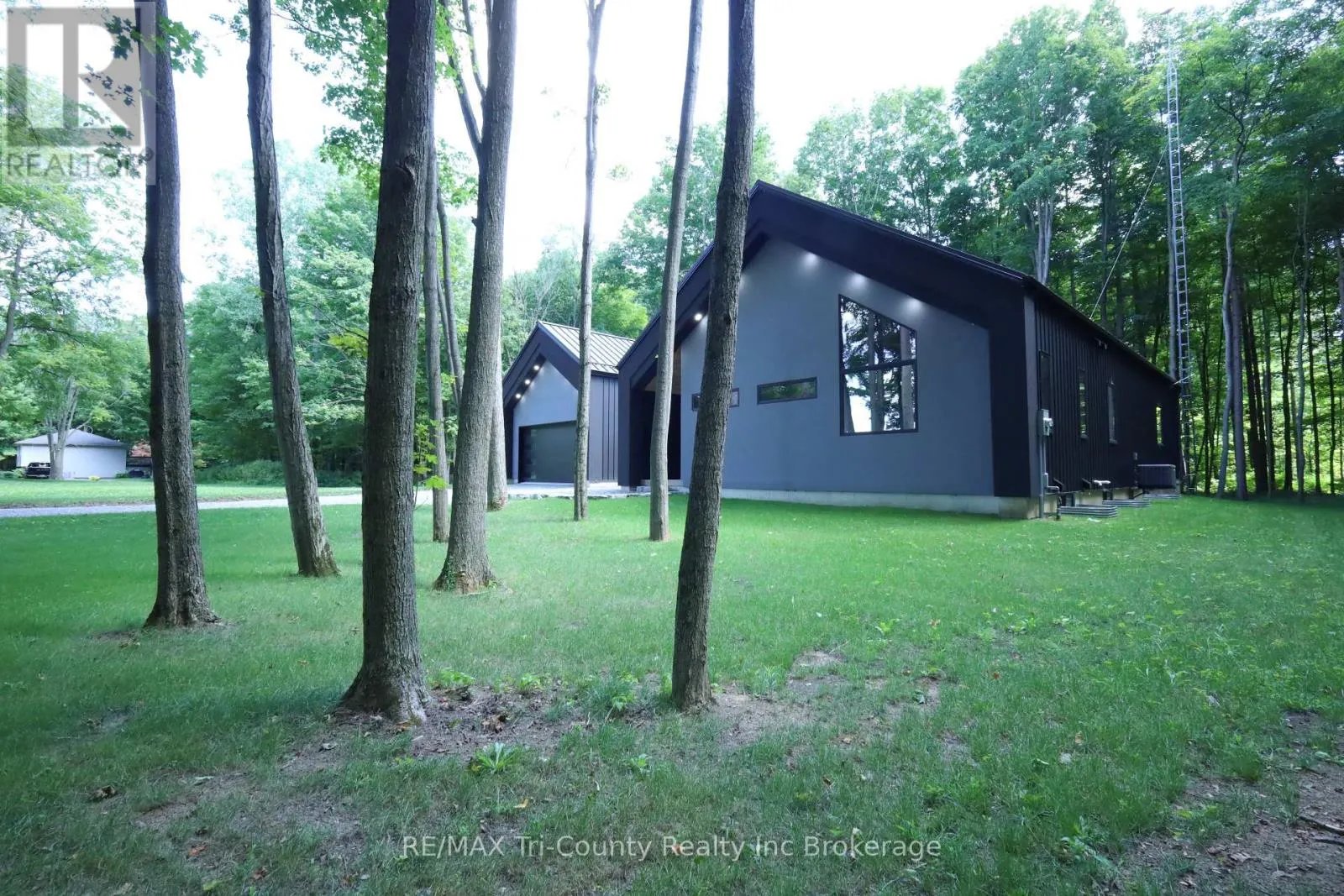 1498 12TH CONCESSION ROAD