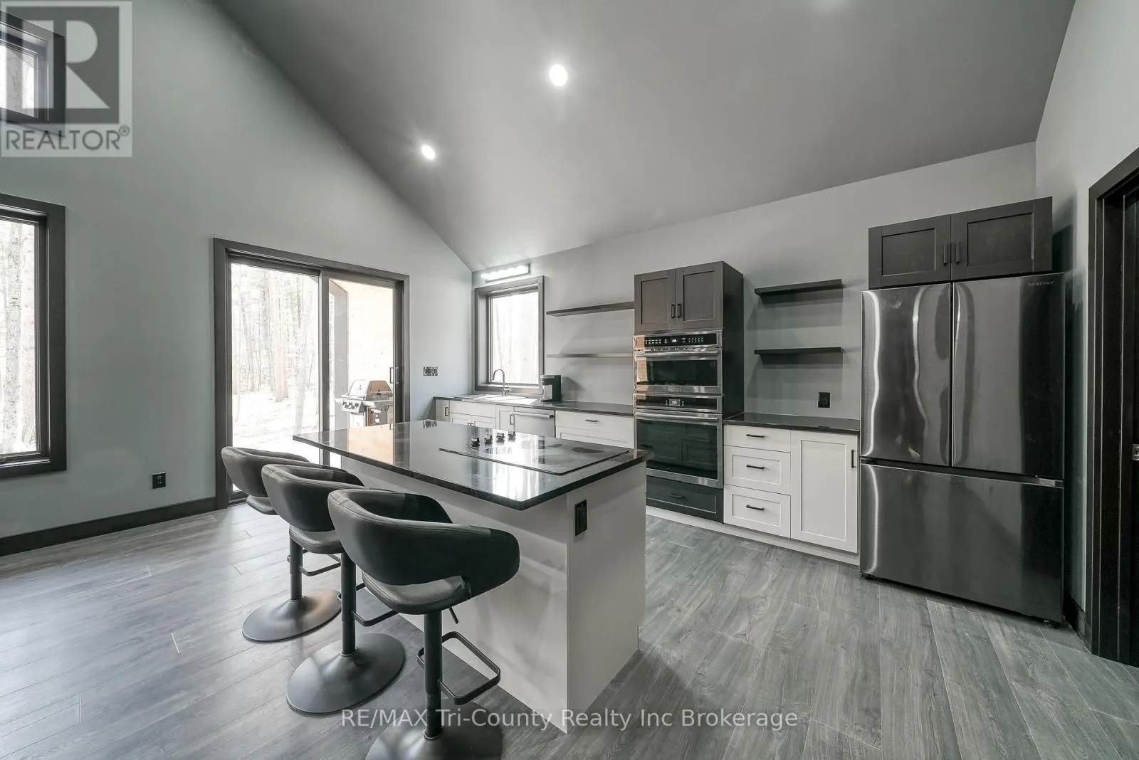 1498 12TH CONCESSION ROAD