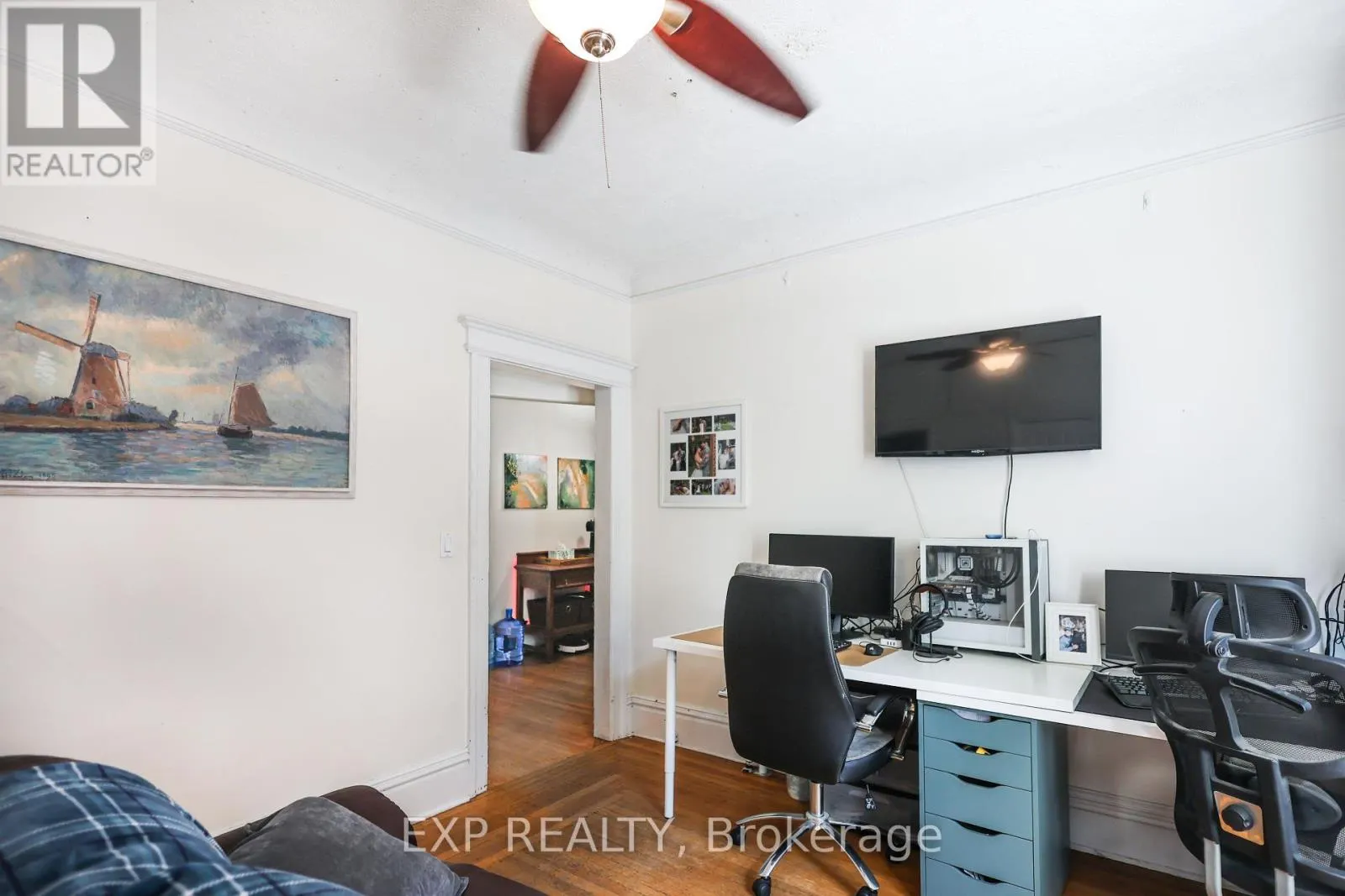 28 EASTBOURNE AVENUE