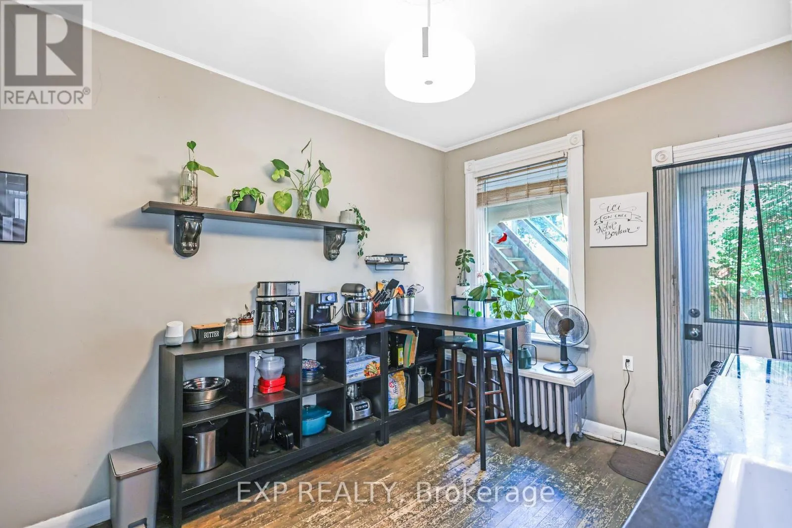 28 EASTBOURNE AVENUE
