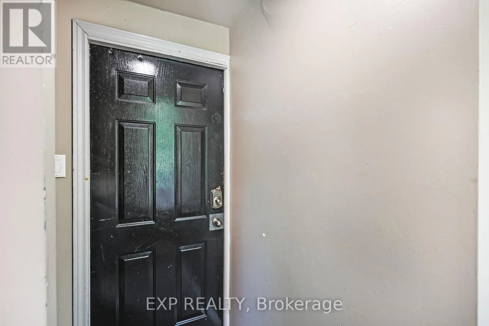 28 EASTBOURNE AVENUE