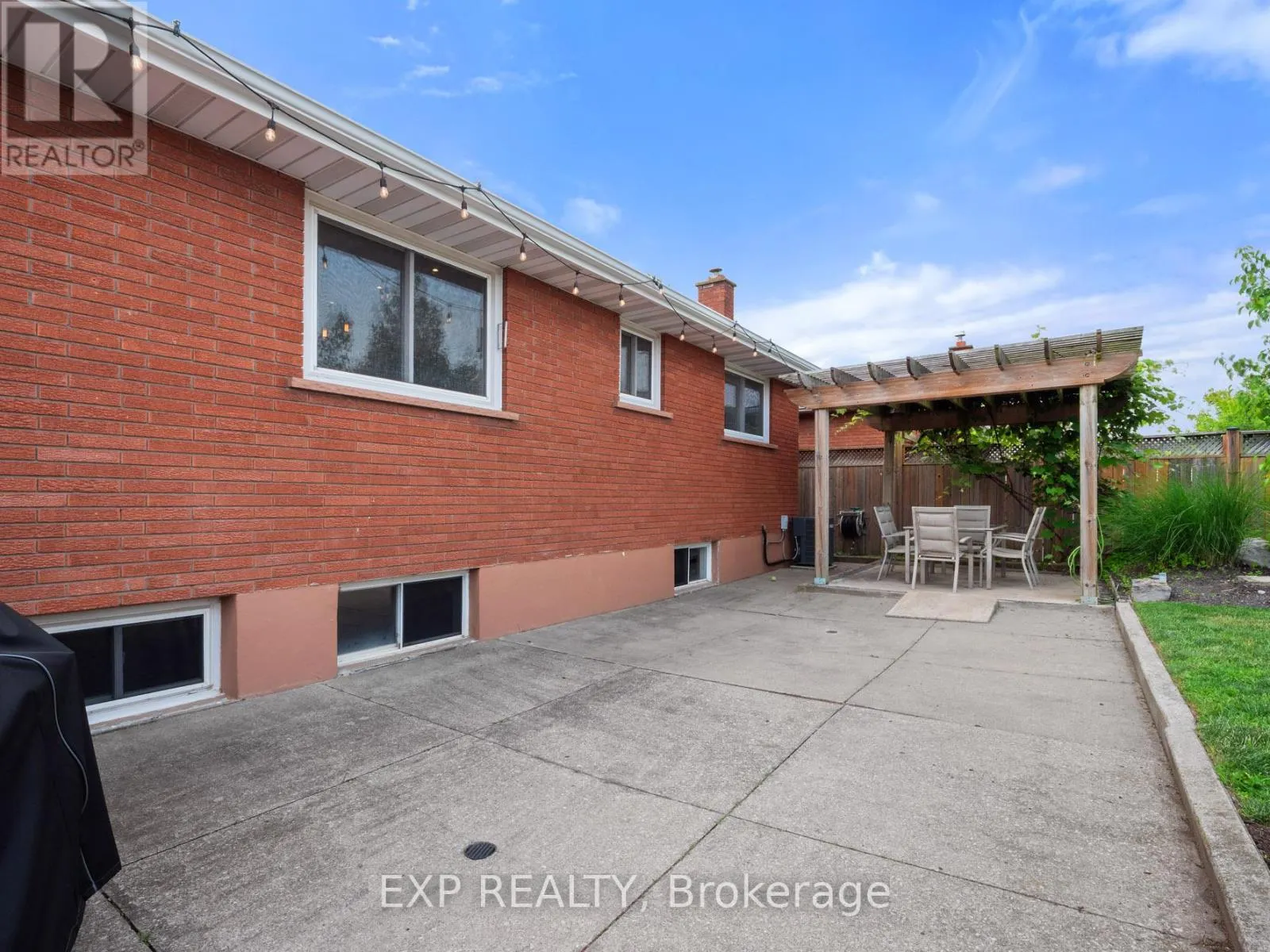 653 LINCOLN STREET
