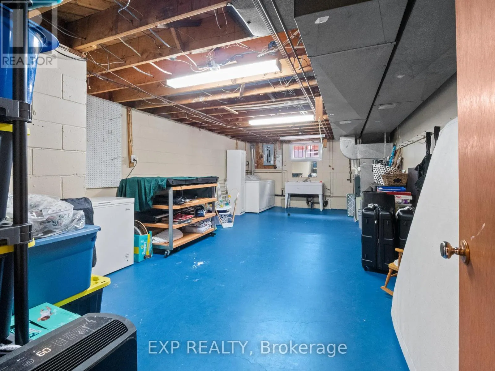 653 LINCOLN STREET