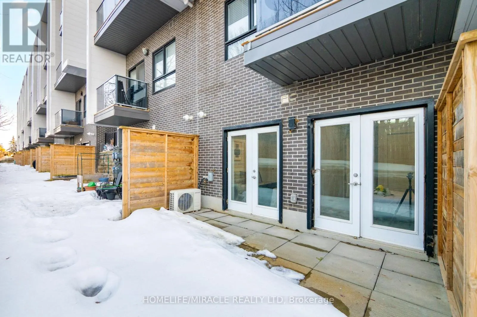 5B - 1430 HIGHLAND ROAD W