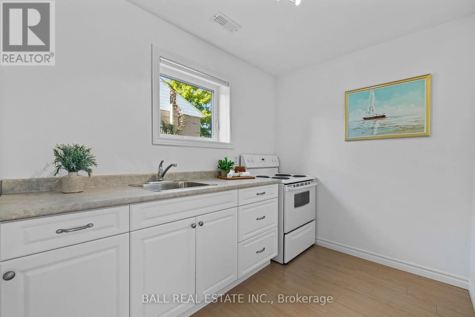 773 PINEWOOD DRIVE
