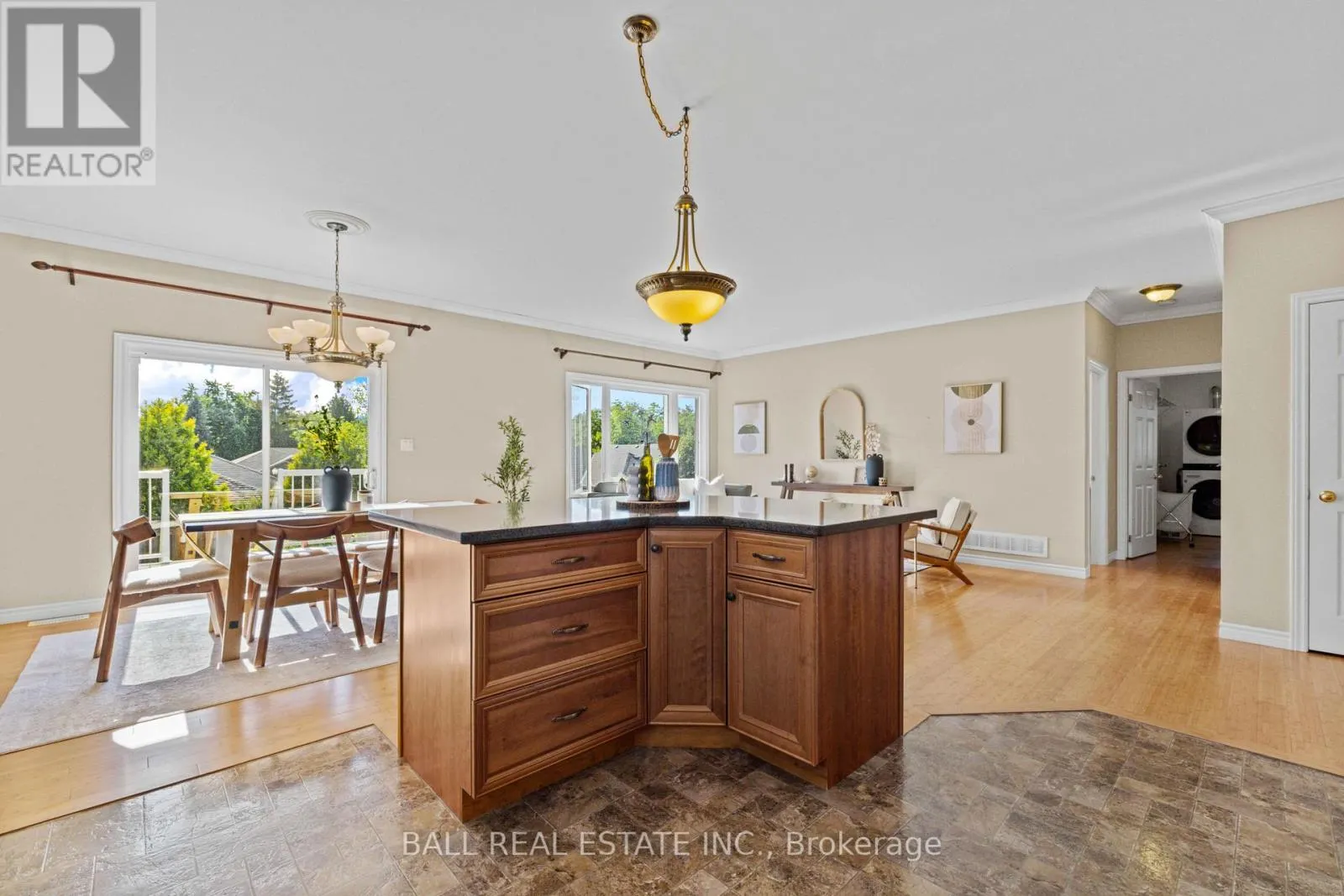 773 PINEWOOD DRIVE