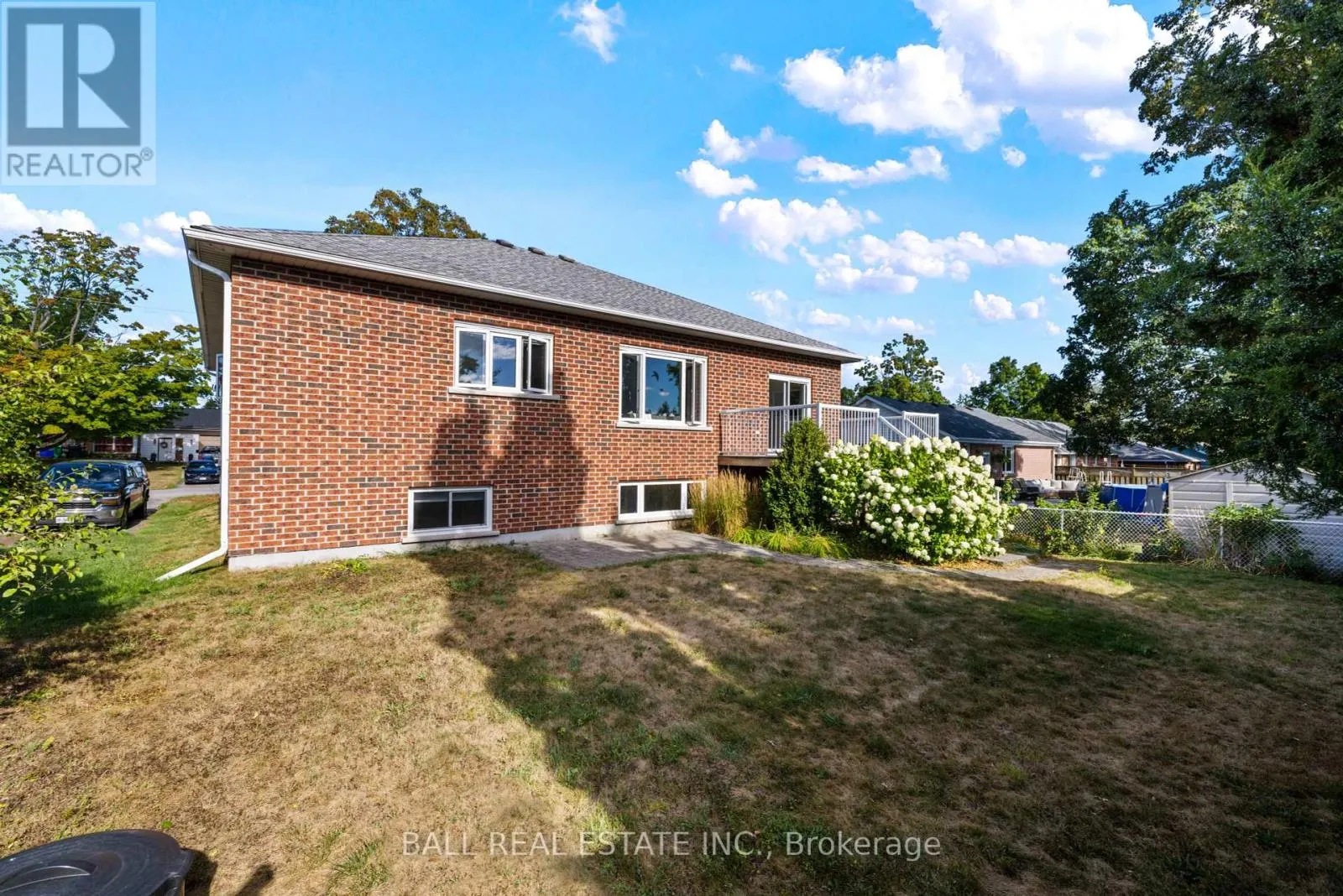773 PINEWOOD DRIVE