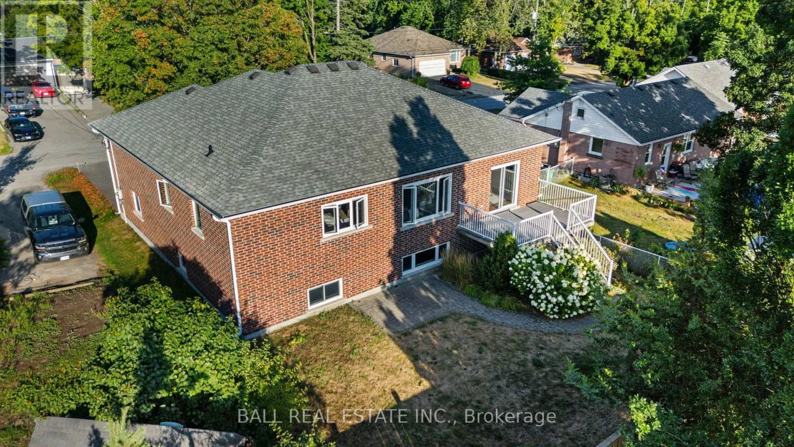 773 PINEWOOD DRIVE