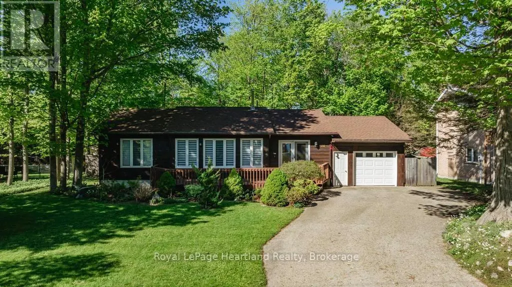 216 SHADYWOOD CRESCENT