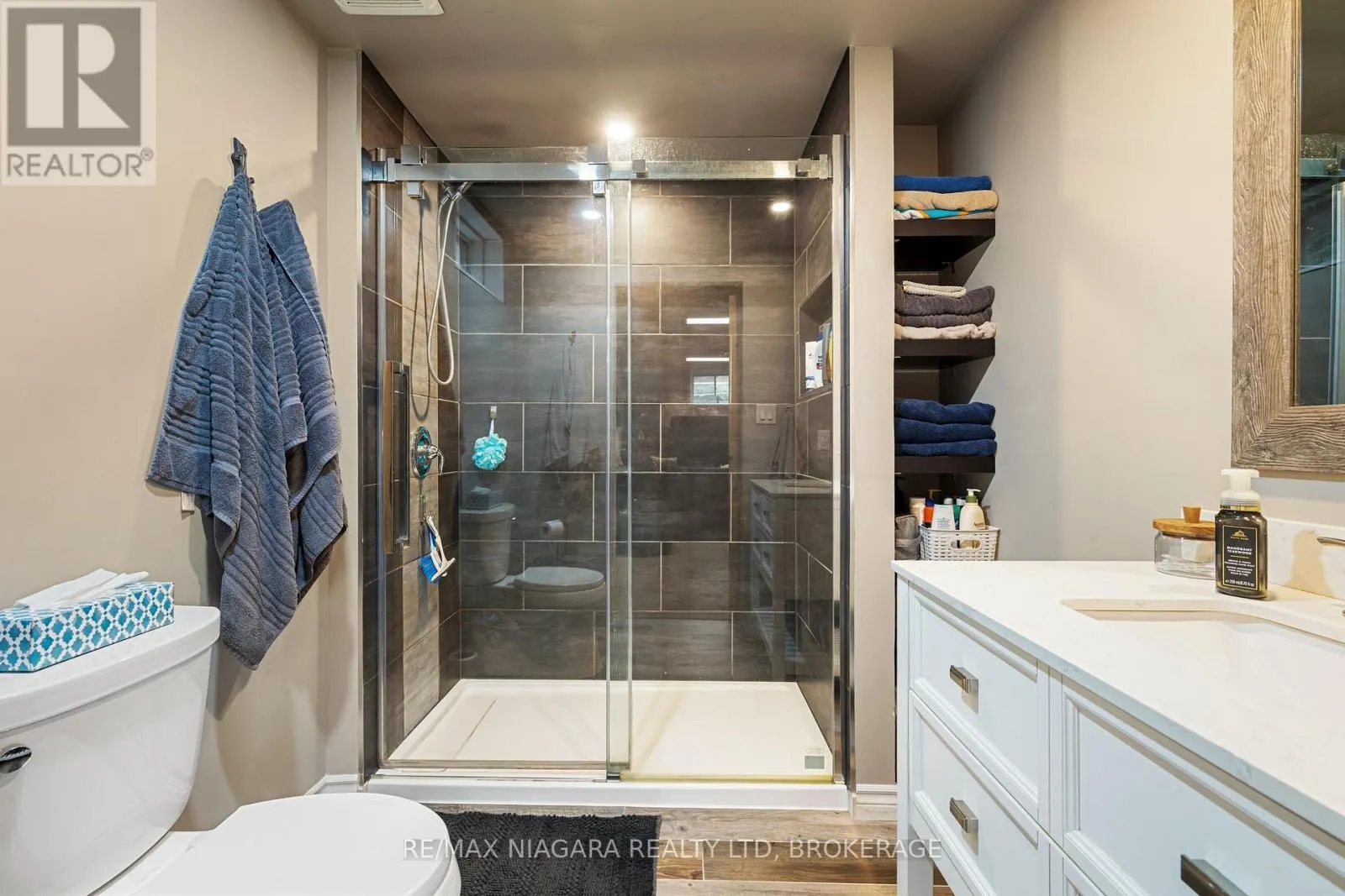 4493 FRANCES CRESCENT